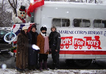 Pictures 2005 Chicagoland Toys for Tots Parade